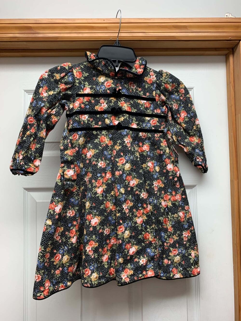 Sylvia Whyte Girls Size 4 Floral Dress Black Polka Dot Long Sleeve Vintage